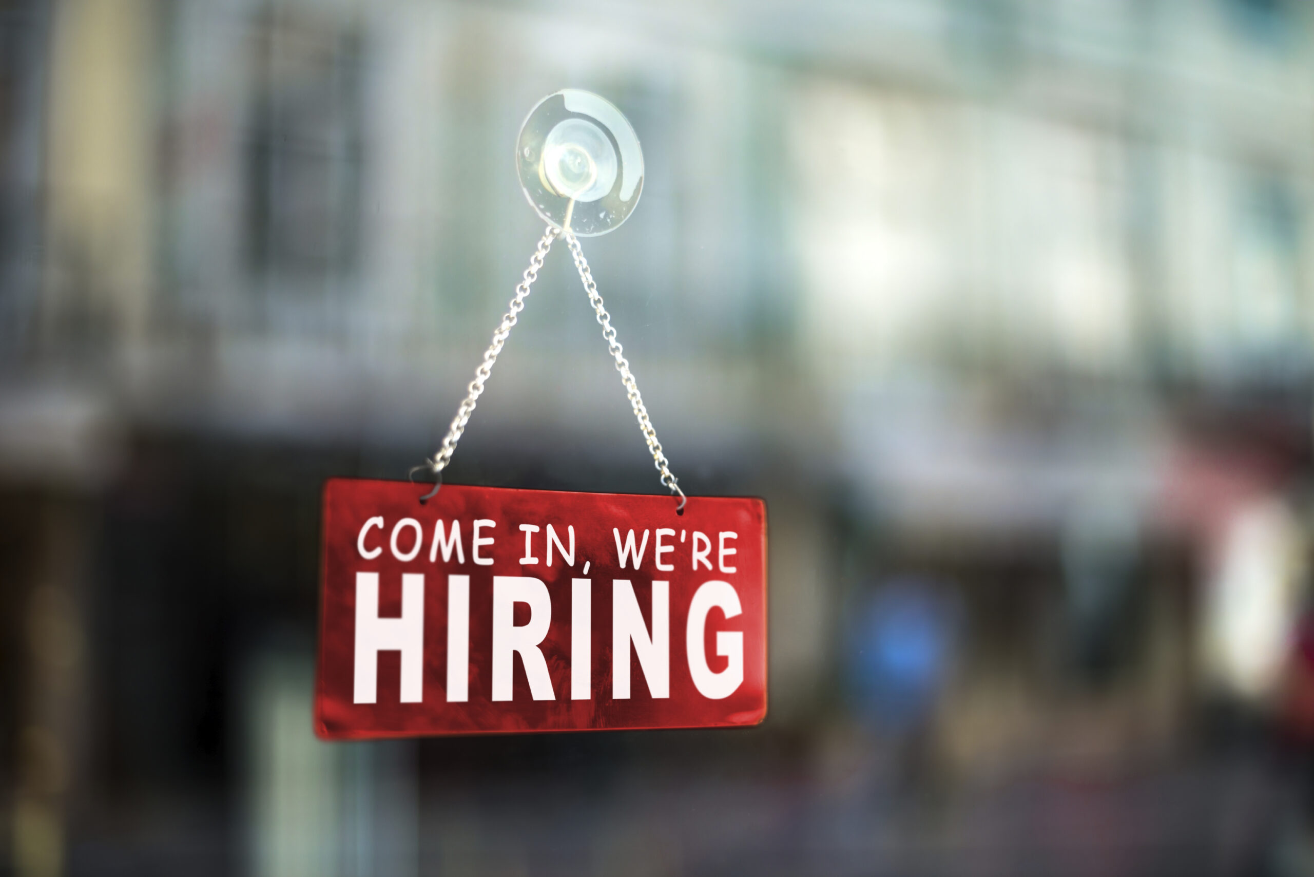 What does a hiring manager need to know about their recruiter?